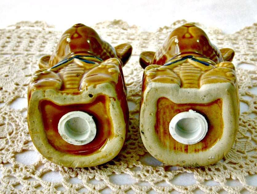 Kitsch Ceramic Honey Bear Salt & Pepper Shaker Set - GSaleHunter