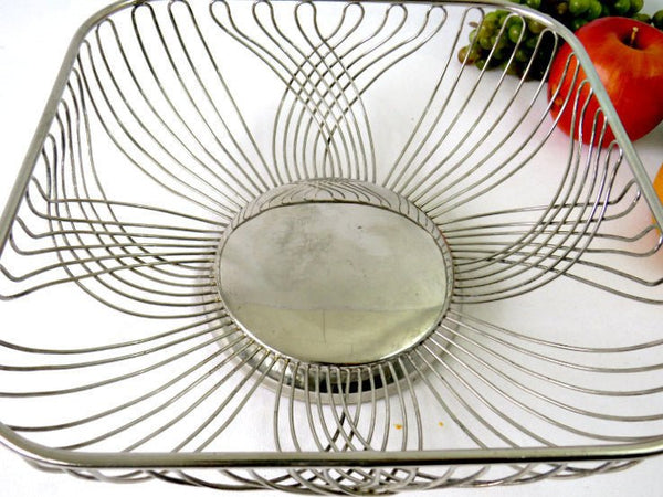Silver Plate Wire Basket w Pedestal Base - Fruit and Bread Metal Serving Basket - GSaleHunter