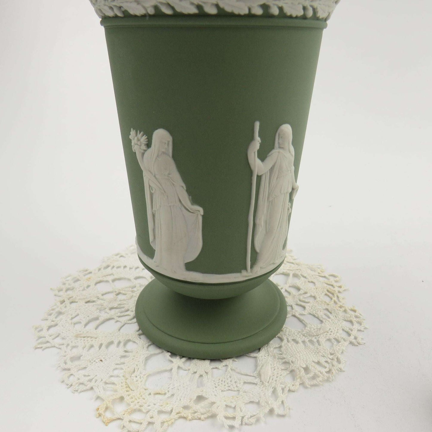 Vintage MINT Wedgwood Footed Spilled Trumpet Vase 5 1/2 Inches Cream on Celadon Green Sage SACRIFICE OF POMONA - GSaleHunter