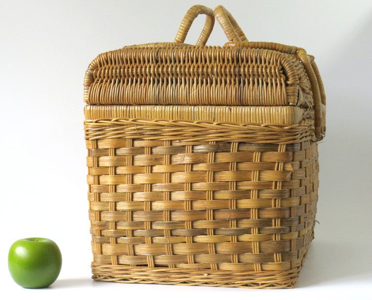 Vintage Woven Rattan Double Handle Picnic Basket & Wicker Paper Plate Holders - GSaleHunter